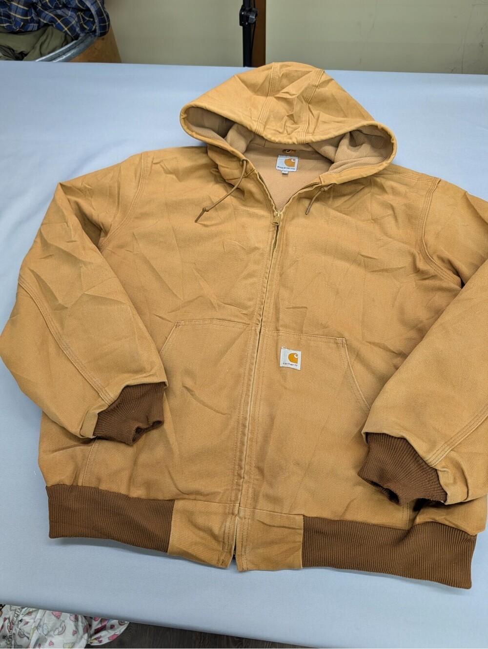 J131 BRN Carhartt Active Jacket Mens XL Thermal Lined Duck